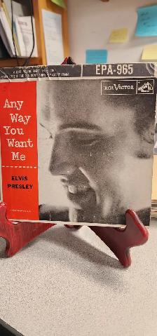 Elvis, Elvis Elvis.  Albums, 45's & EP's -  see description - Photo 2
