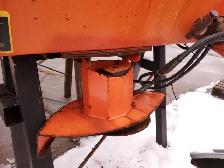 KUBOTA RTV BROADCAST SPREADER SAND SALT ETC. - Photo 7
