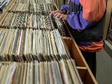 Country albums, various artists, various prices