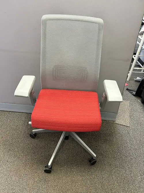 Haworth Very Task Chair!