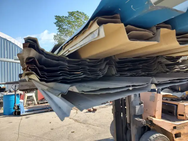 LARGE QUANTITY OF USED TIN MAKE A OFFER