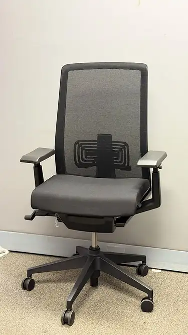 Haworth Very Chair – Brand New Ergonomic Task Chair!