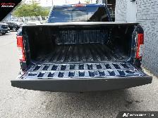 2019 Ram 1500 Tradesman 4x4 Crew Cab 6.4FT Box | NO ACCIDENTS - Photo 11