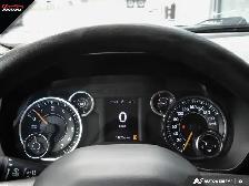 2019 Ram 1500 Tradesman 4x4 Crew Cab 6.4FT Box | NO ACCIDENTS - Photo 15