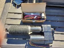 JOHN DEERE ORIGINAL LINEAR ACTUATORS FOR GATORS