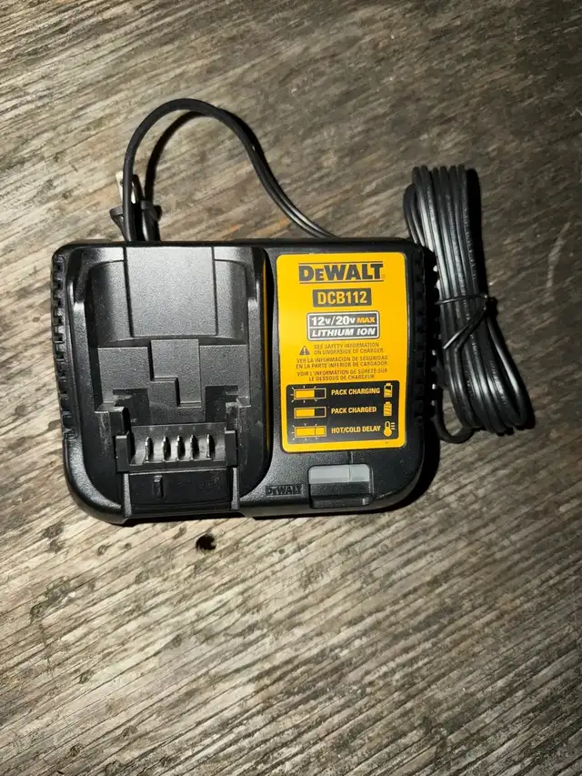 DeWALT DCB112 12V/20V MAX Battery Charger