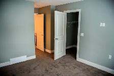 High End 3 1 Bdrm House   Garage in Allandale (By UofA) - Photo 8