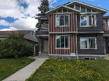 High End 3 1 Bdrm House   Garage in Allandale (By UofA) - Photo 9