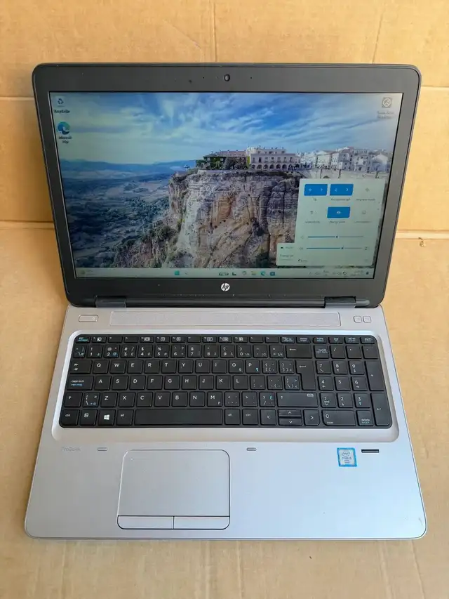 HP ProBook Laptop - win 11 / Office