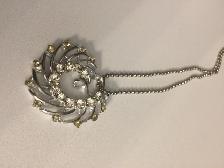 COLLIER BRELOQUE BRILLANTE FINIE ARGENT 3POUCES DE LARGE: $10.00 - Photo 3