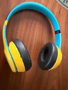 Beats Solo Headphones - Photo 3