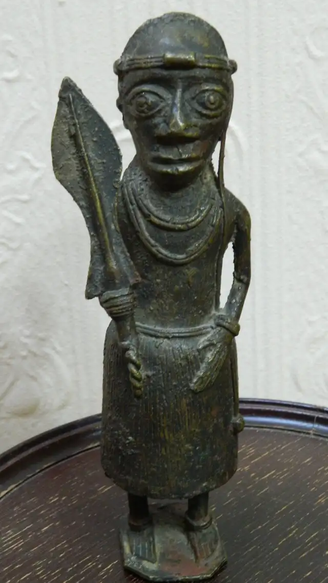 Antique Bronze Africain du Benin 9 Pouces