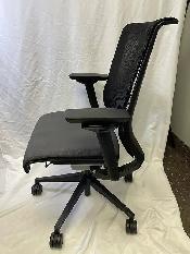 Steelcase Think V1 Chair-Excellent Condition! - Photo 2