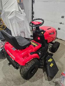 Ride on Lanwmower