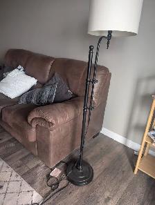 Baronvale tall standing lamp - Photo 4