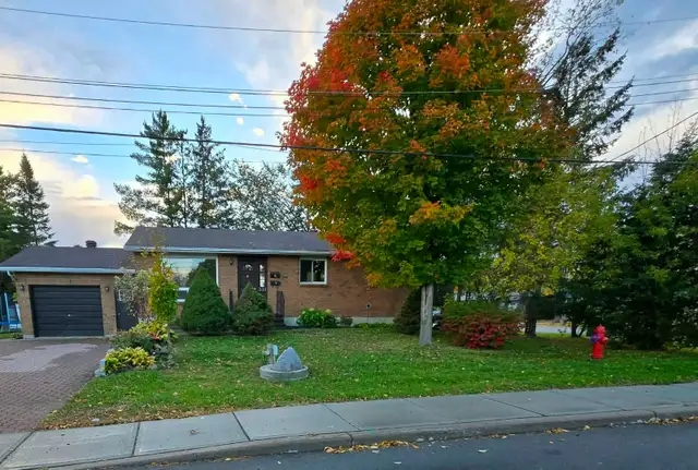 4 Bedroom duplex in Arnprior