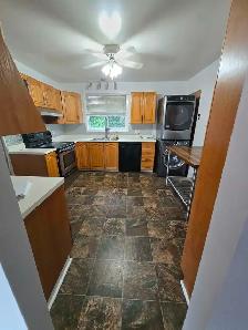 4 Bedroom duplex in Arnprior - Photo 4