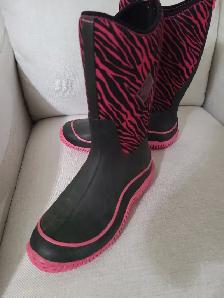 Youth girl Witer Waterproof Muck boot Size 6 - Photo 3