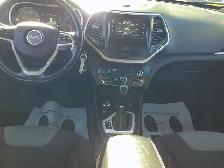 2016 Jeep Cherokee Sport ON or QC Safety Included - Photo 10