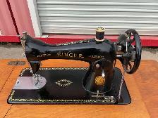 sewing machine - Photo 4