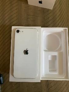 clean like new white iphone se 2020