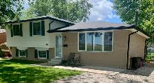 MOTIVATED SELLER! – RENOVATED 3 1 BEDROOM HOME IN AMHERSTBURG!