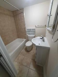 1 Bedroom apartment near Heart of Downtown Ottawa - Photo 2