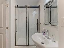 Bright & Carpet-Free End-Unit Freehold Townhome! - Photo 23