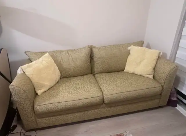 Klaussner Sofa