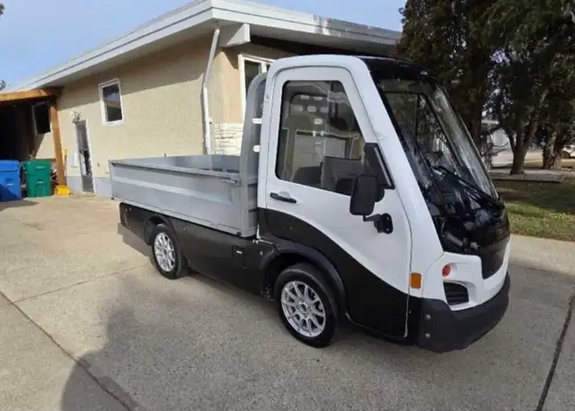 Electric Utility Truck (Club Car Urban)