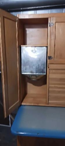 Antique Bakers Rack With Cupboard - Photo 5