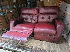 Palliser Reclining Loveseat - Photo 2