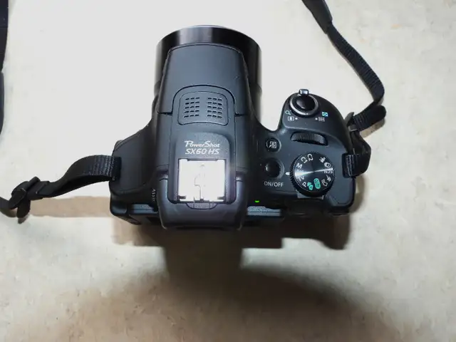 CAMÉRA CANON POWERSHOT SH60HS-EN TRES BON ETAT,
