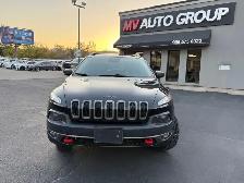 2015 Jeep Cherokee Trailhawk 4WD 4dr Trailhawk - Photo 2