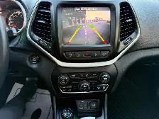 2015 Jeep Cherokee Trailhawk 4WD 4dr Trailhawk - Photo 14