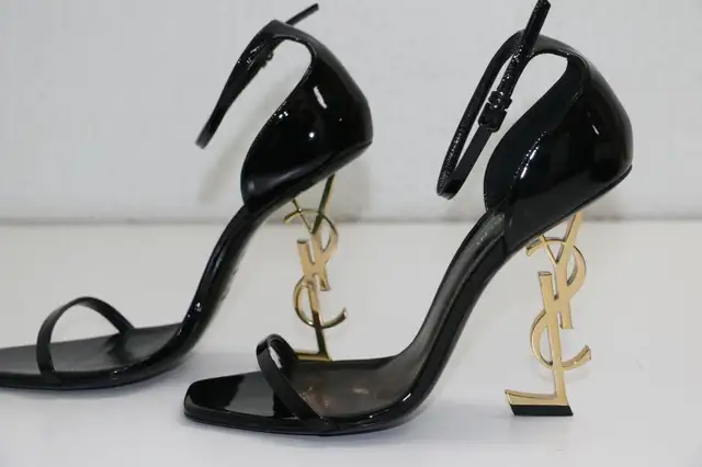 NEW Saint Laurent Opyum Patent Leather heeled Sandals - size 6