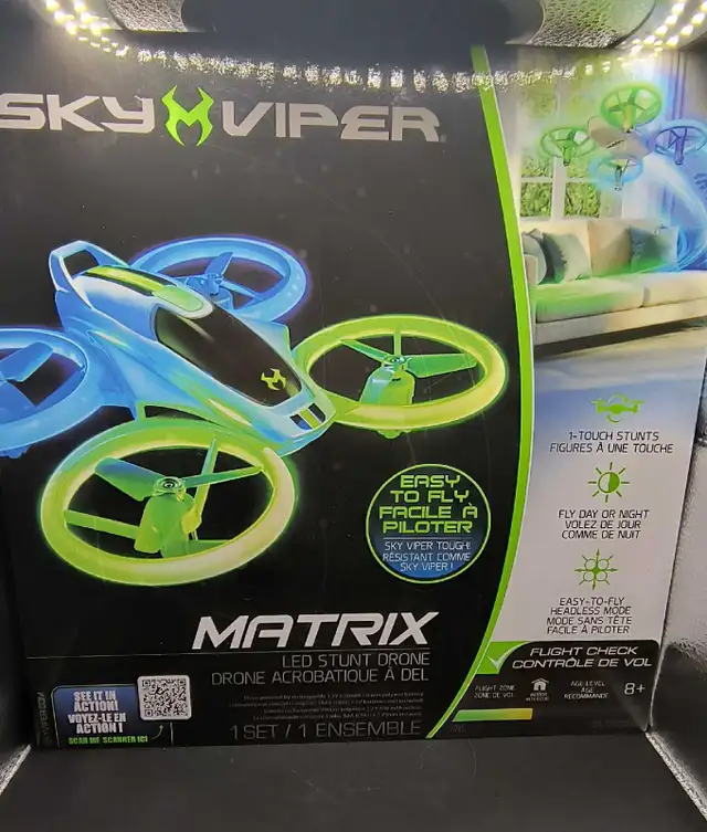 SKY VIPER MATRIX LED STUNT DRONE