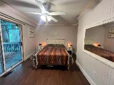 3 Bed Den UPPER suite in House with HUGE yard - Photo 14