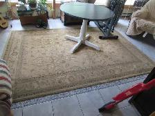 Large Carpet made in Turkey excellent condition light brownish - Photo 2