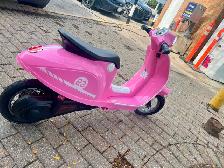 Brand New Pink Electric Scooter $250 - Photo 7
