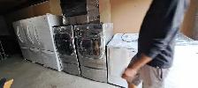 APPLIANCES ARE ON SALE. - Photo 9