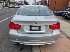 2010 BMW 3 Series - Photo 6