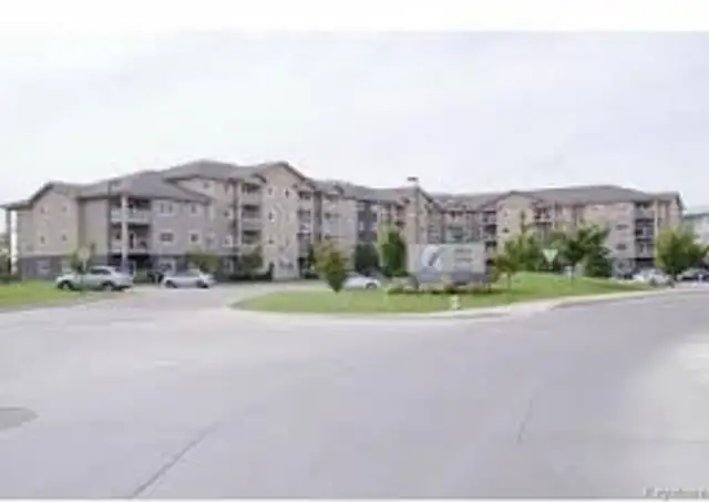 Lindenwoods Condo for Rent