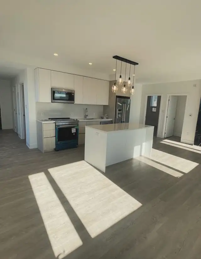2 Bed/2Bath East City Condos Ptbo!
