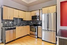2-BEDROOM TOWNHOUSE | 2 FULL BATH | OFFICE AREA | 3 PARKING - Photo 4