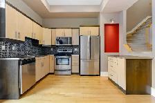 2-BEDROOM TOWNHOUSE | 2 FULL BATH | OFFICE AREA | 3 PARKING - Photo 5