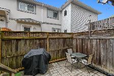 2-BEDROOM TOWNHOUSE | 2 FULL BATH | OFFICE AREA | 3 PARKING - Photo 22