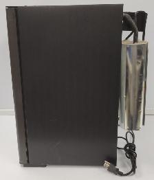 (B1475) Dometic RH141D Mini Fridge - Photo 4