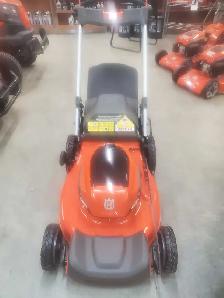 HUSQVARNA LE322R 40 VOLT MOWER