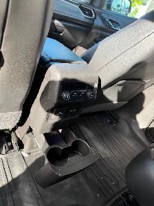 2020 GMC Acadia AT4 Fully Loaded - Photo 10